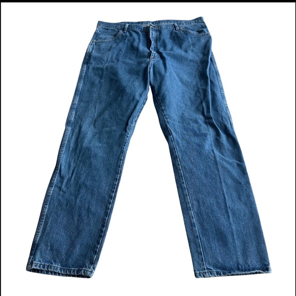 Rustler men’s denim light wash jeans 42x32 Excellent used condition‎